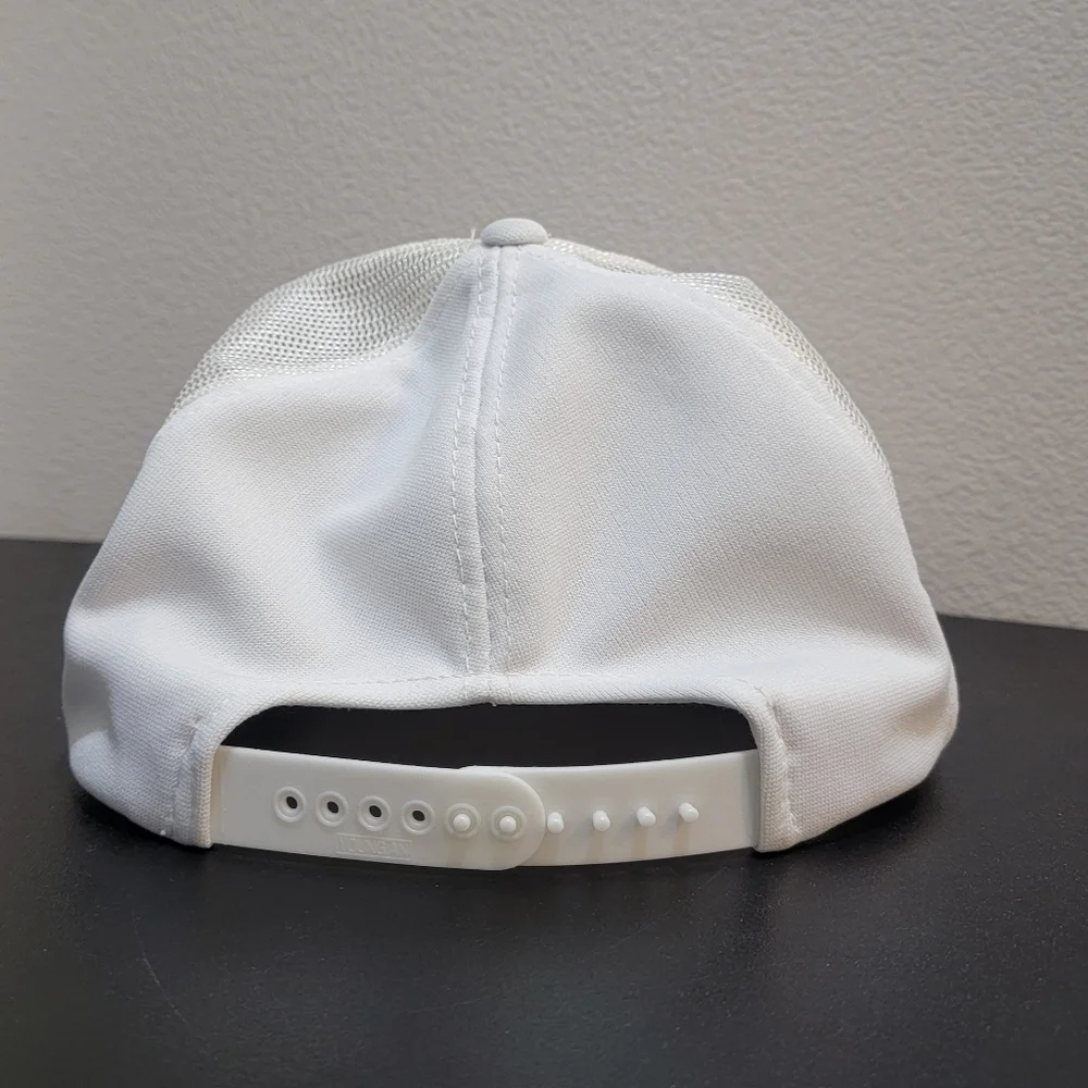Vintage Ya Golf Country Club White Mesh / Red Rope Snapback Adjustable Hat Men's
